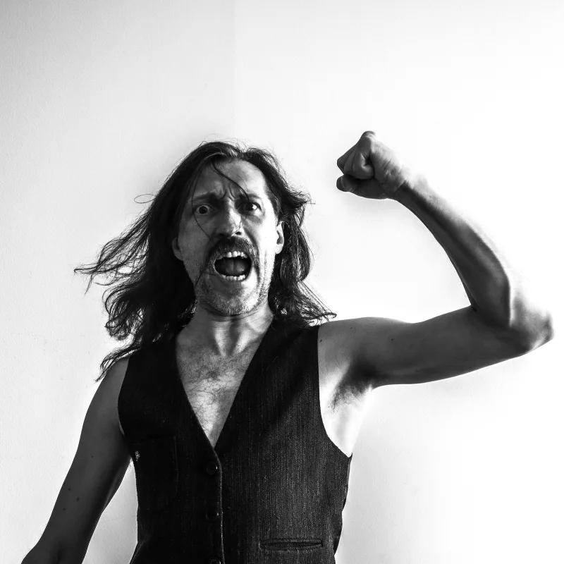 GOGOL BORDELLO